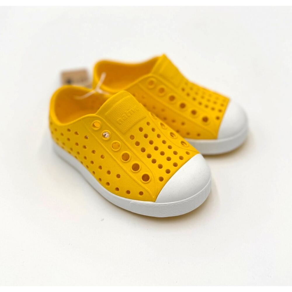 NEW! Native Jefferson Child Shoes - Crayon Yellow/Shell White - c5 (toddler 5)
